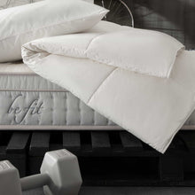 Lade das Bild in den Galerie-Viewer, Befit Bettdecke & Kissen